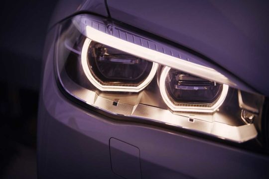 Xenon Ou LED: O Que É Melhor Para Os Faróis Do Carro?